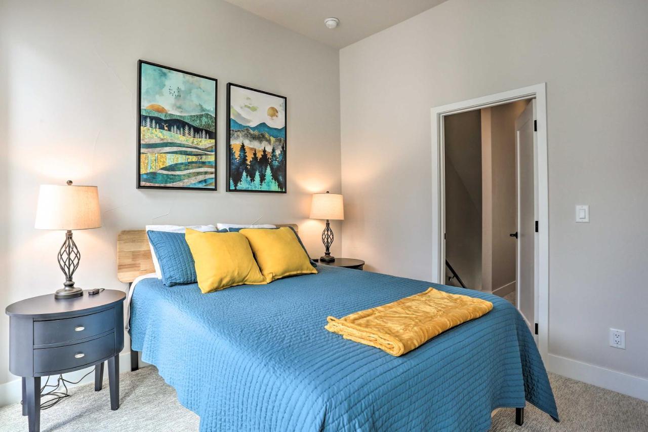 Trendy Denver Townhome - Walk To Mile High Stadium Экстерьер фото
